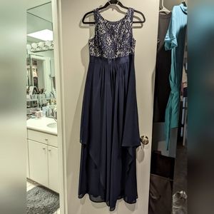 Long flowy navy blue dress with embroidered top - Size 6